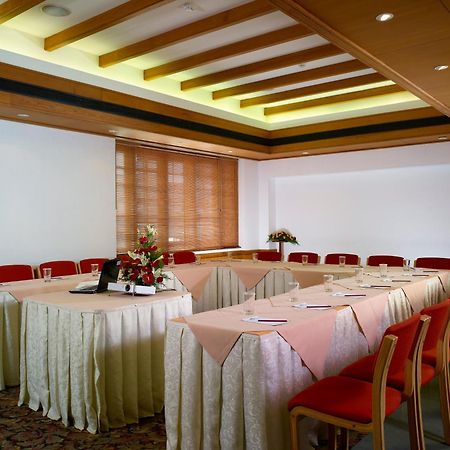 Grand Hotel Kochi Ngoại thất bức ảnh