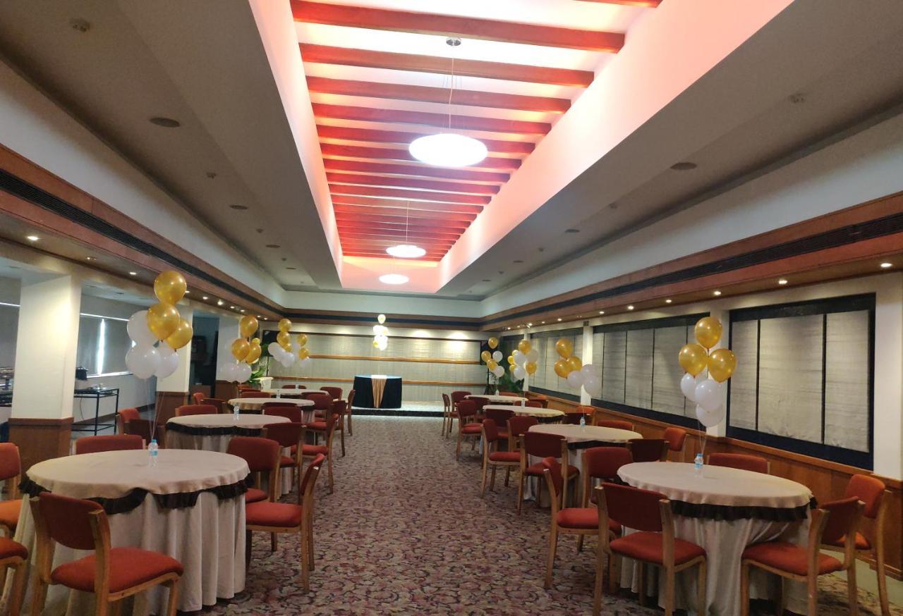 Grand Hotel Kochi Ngoại thất bức ảnh