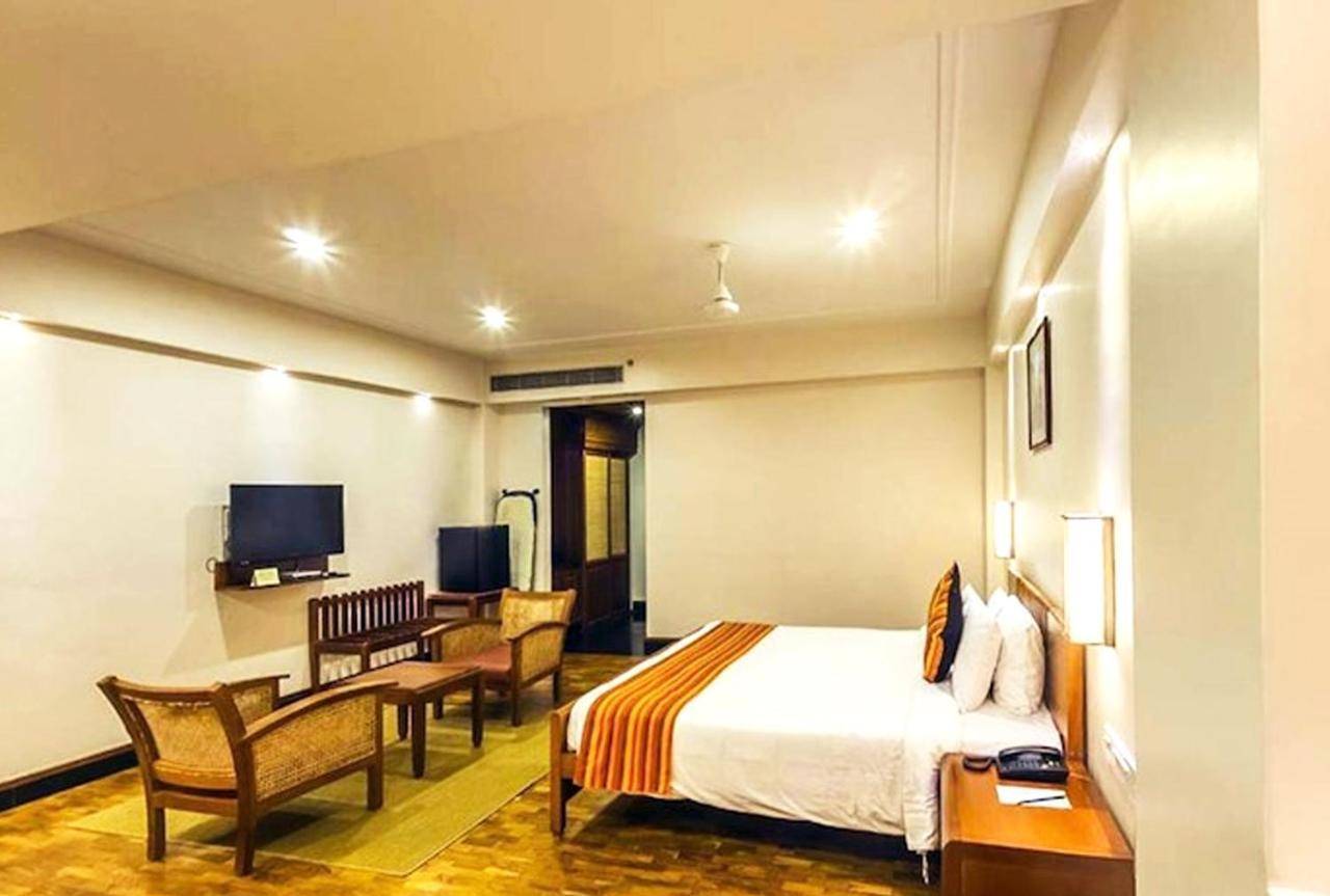 Grand Hotel Kochi Ngoại thất bức ảnh