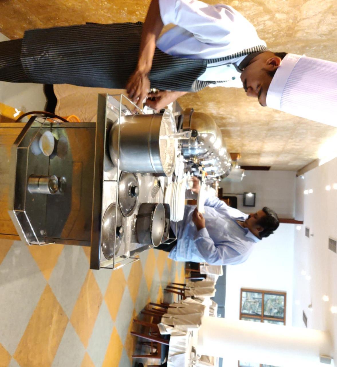 Grand Hotel Kochi Ngoại thất bức ảnh