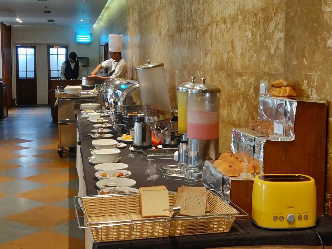 Grand Hotel Kochi Ngoại thất bức ảnh